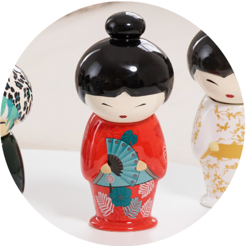 Figura de Cerámica con Infusor - Teafan Maiko Geisha Red
